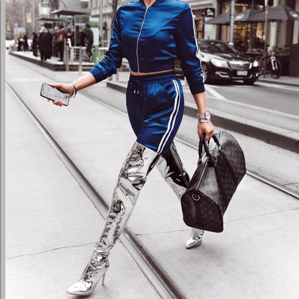 METALLIC KNEE HIGH HEELS NON Stretchy